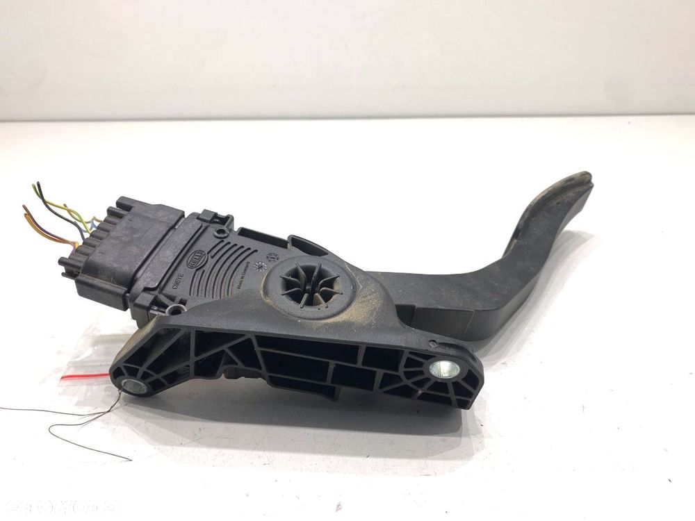 POTENCJOMETR GAZU  FORD TRANSIT COURIER B460 Nadwozie pełne/minivan 2014 - 2022 1.0 EcoBoost 74 kW - 3