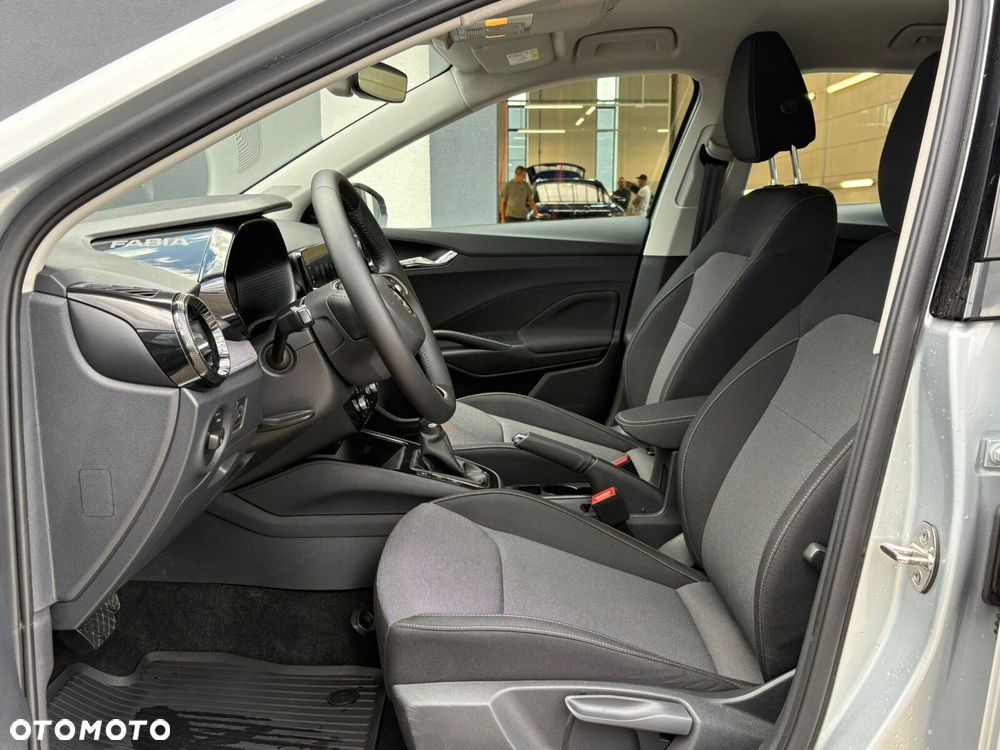 Skoda Fabia 1.0 TSI Selection DSG - 10
