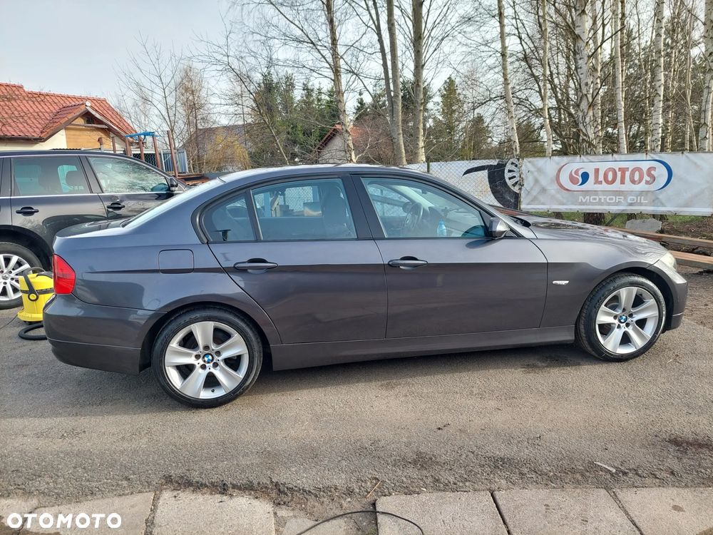 BMW Seria 3 320i - 2