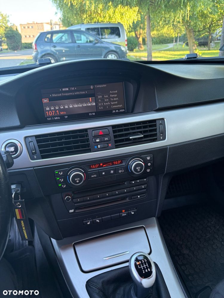 BMW Seria 3 320d DPF - 13