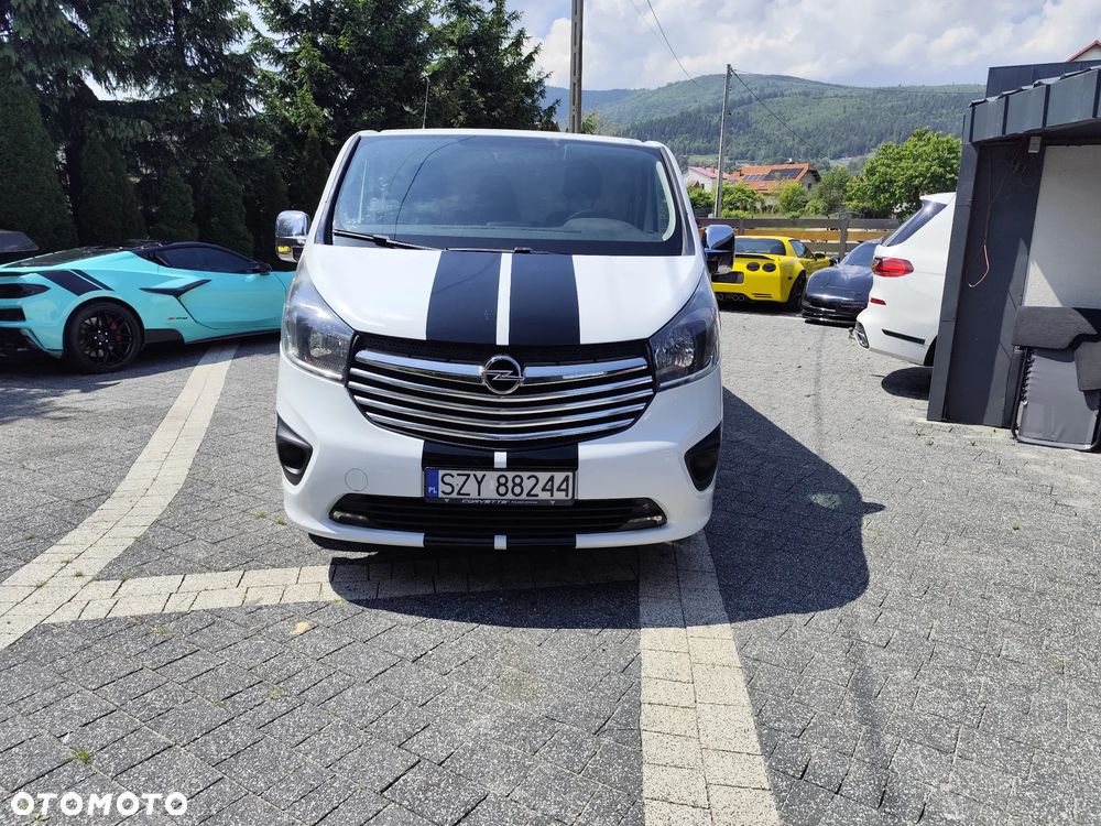Opel Vivaro L2H1 2,9t Elegance - 2