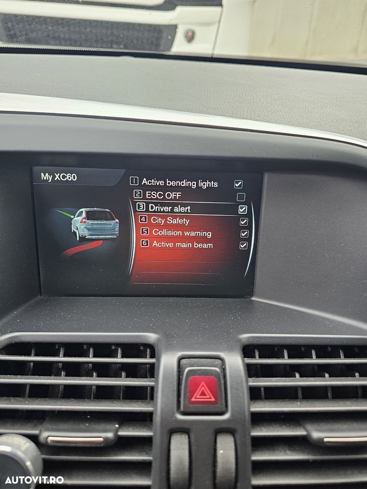 Volvo XC 60 D4 Geartronic Summum - 18