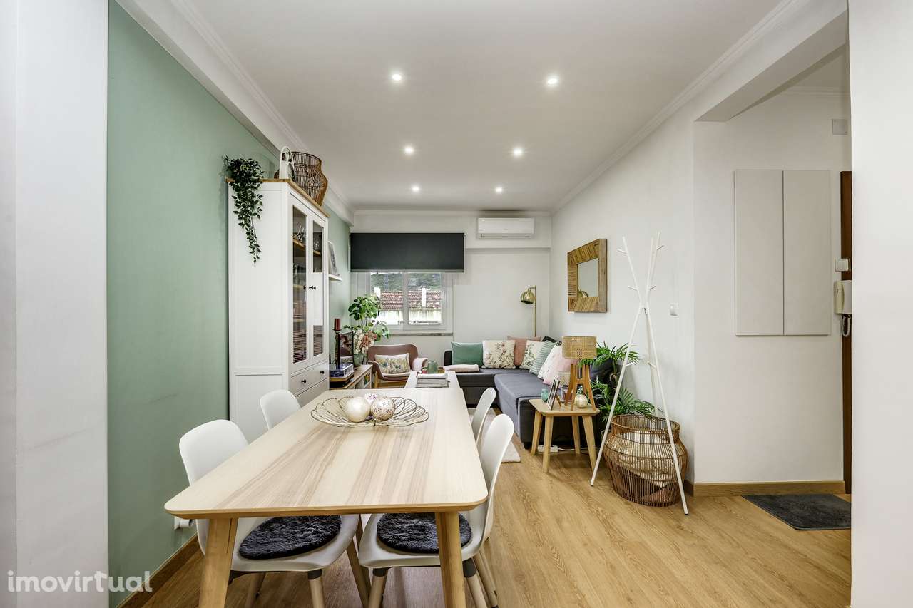 OPORTUNIDADE EM ODIVELAS - T2 COM LOCALIZAÇÃO CENTRAL - Grande imagem: 2/18