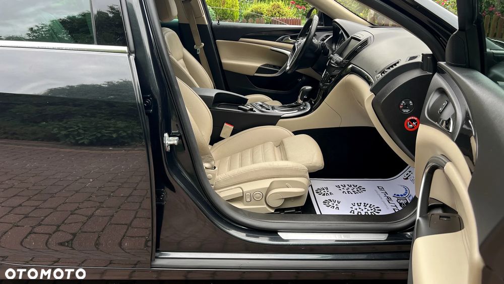 Opel Insignia 2.0 Turbo Sports Tourer 4x4 Automatik Innovation - 8