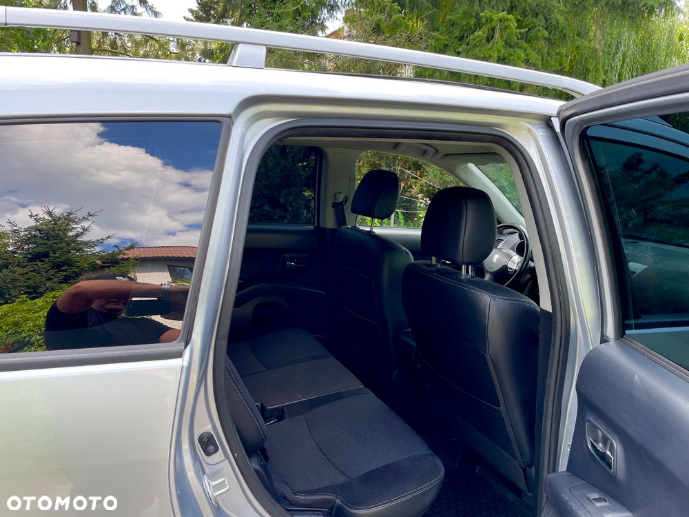 Peugeot 4007 2.2HDi Premium - 9