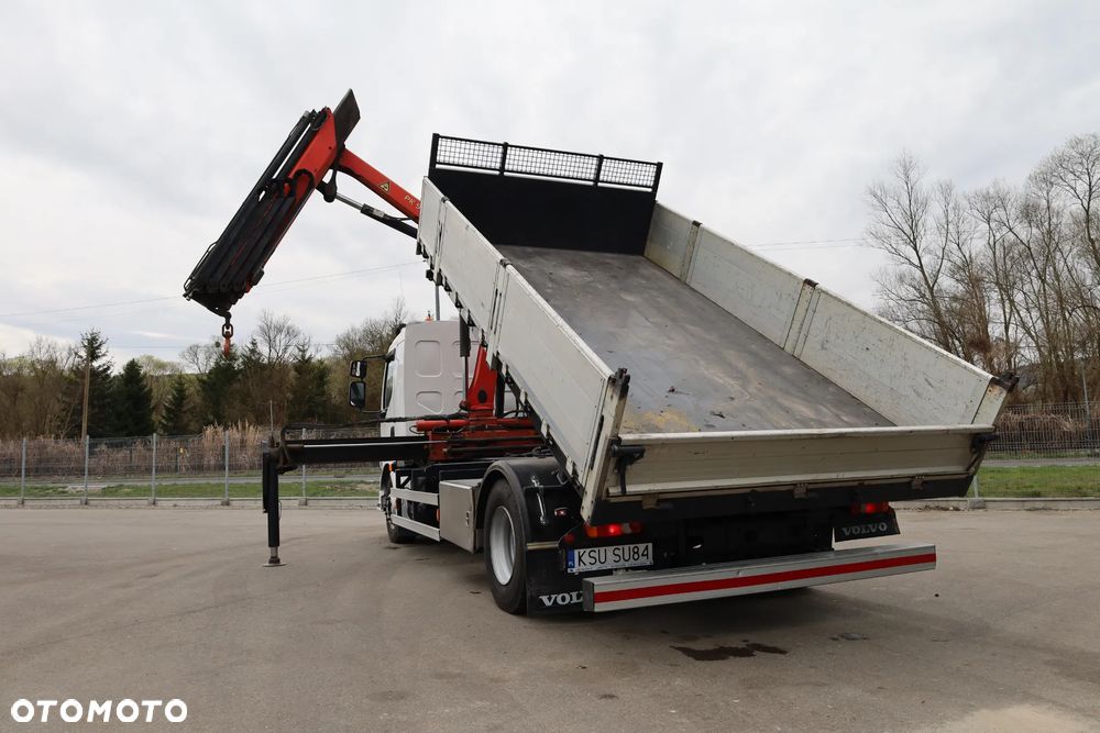 Volvo FL - 25