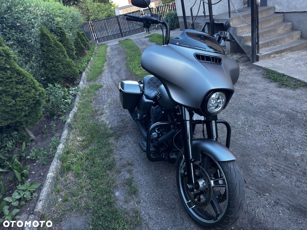 Harley-Davidson FLHXS Special - 2