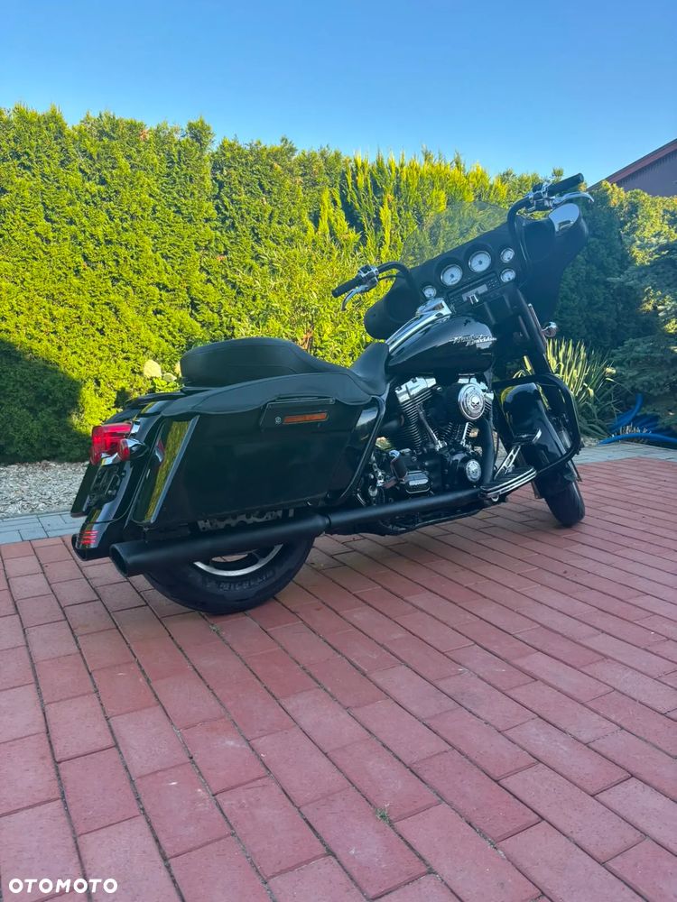 Harley-Davidson Touring Street Glide - 9