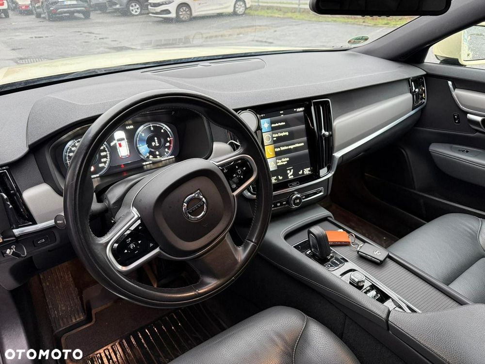 Volvo V90 2021 photo 2