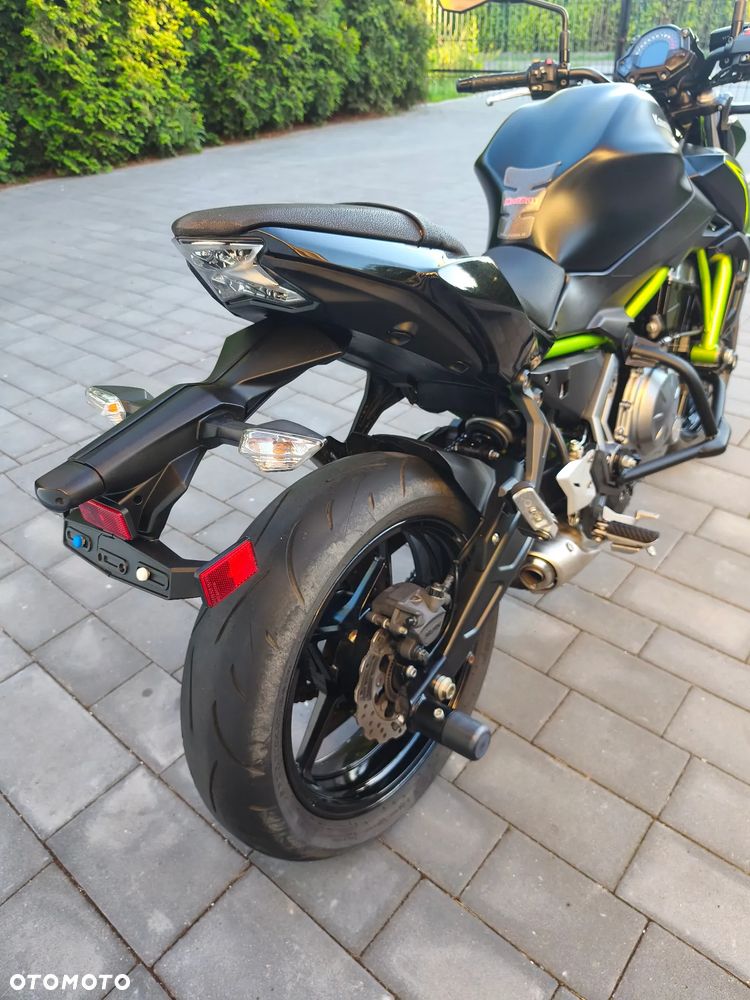 Kawasaki Z 650 - 16