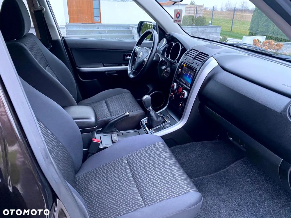 Suzuki Grand Vitara 2.4 Premium - 13