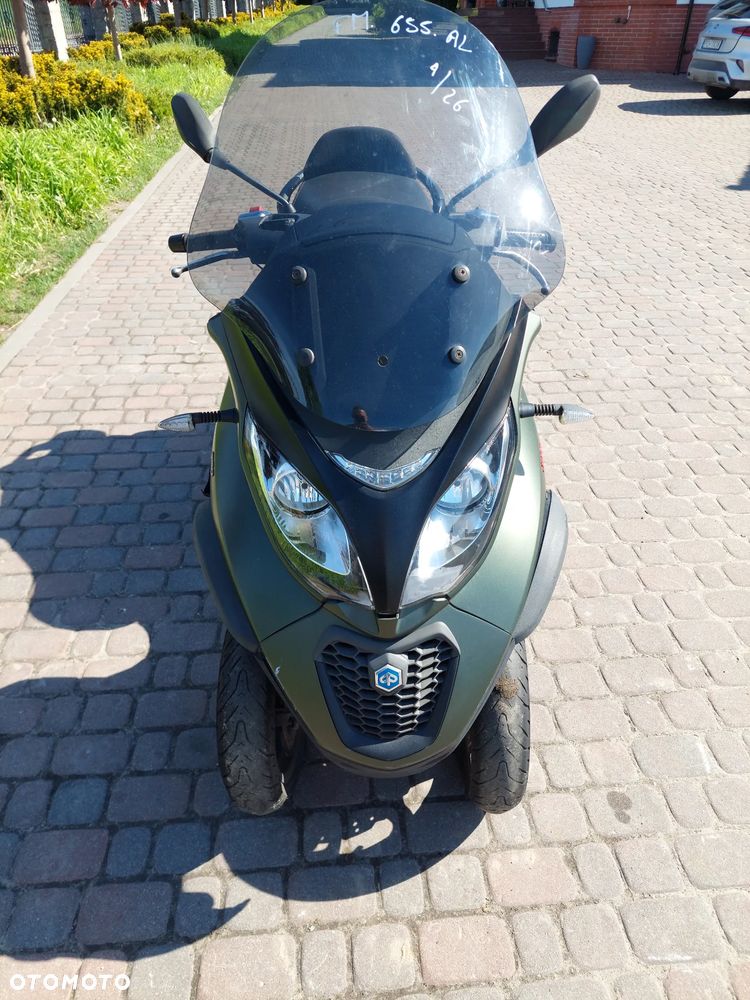 Piaggio MP-3 - 8