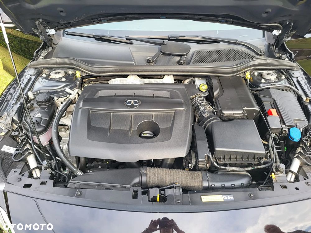 Infiniti Q30 1.5d - 15