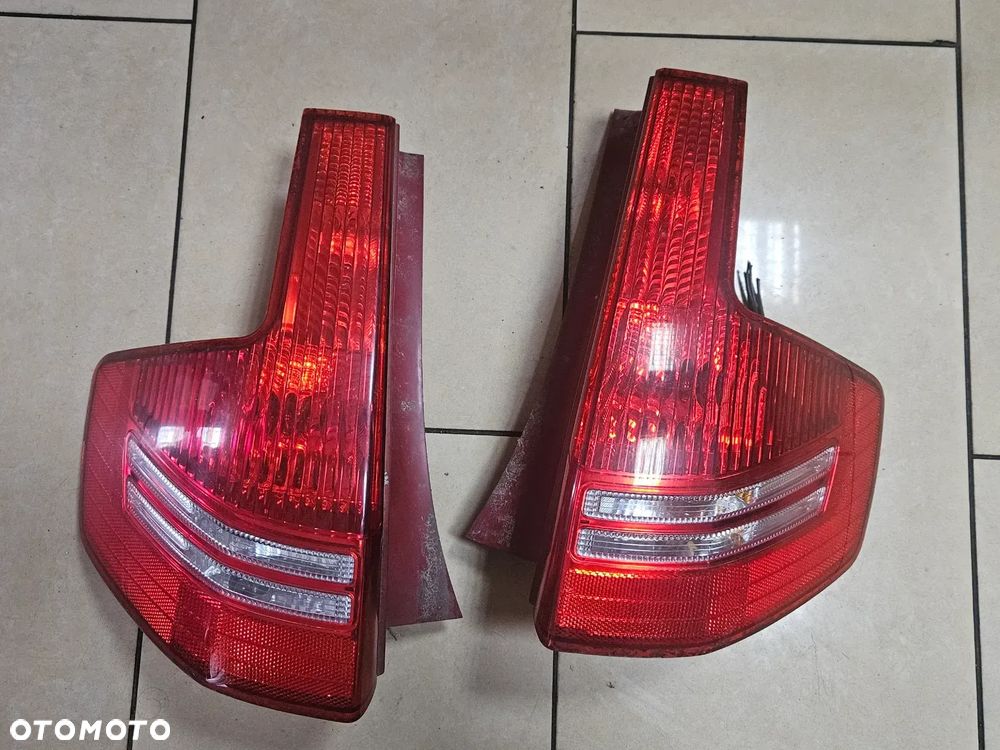 Lampa /  lampy / tył prawa lewa / Citroen C4