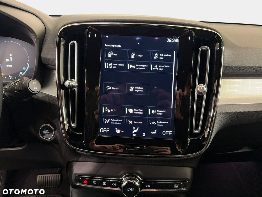 Volvo XC 40 - 28
