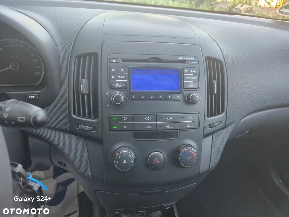 Hyundai i30 1.4 Edition 20 - 12