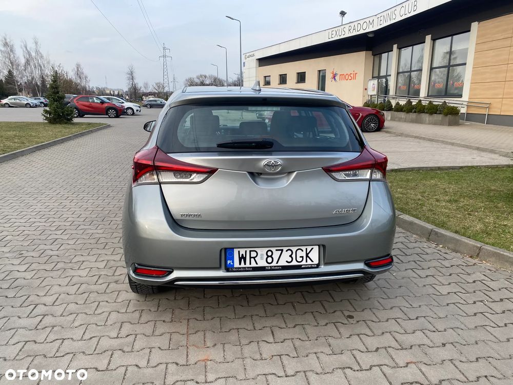 Toyota Auris 1.33 VVT-i Active - 4