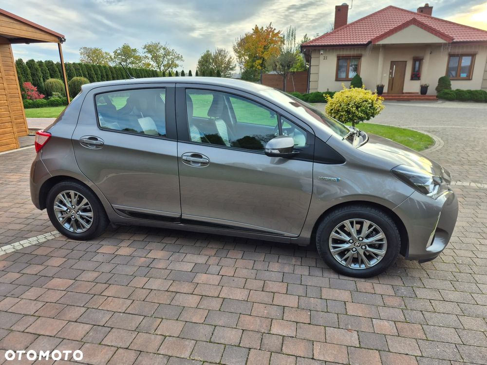 Toyota Yaris - 16