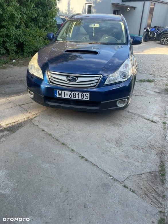 Subaru Outback - 1