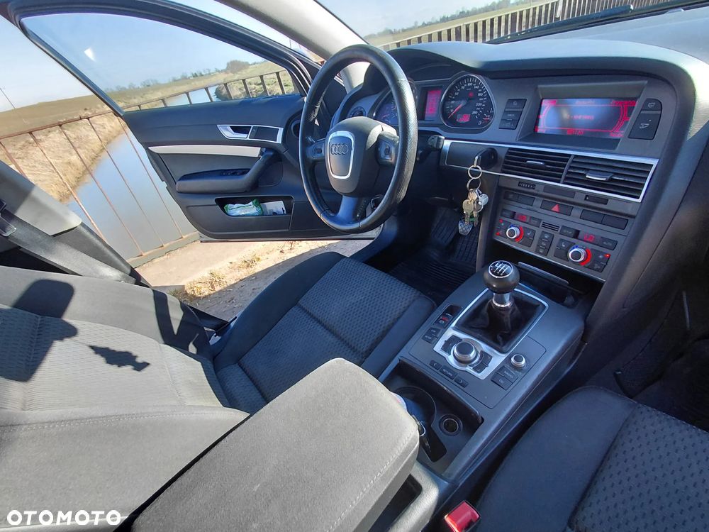 Audi A6 Avant 2.4 quattro - 24