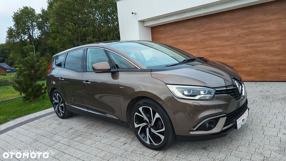 Renault Grand Scenic - 26