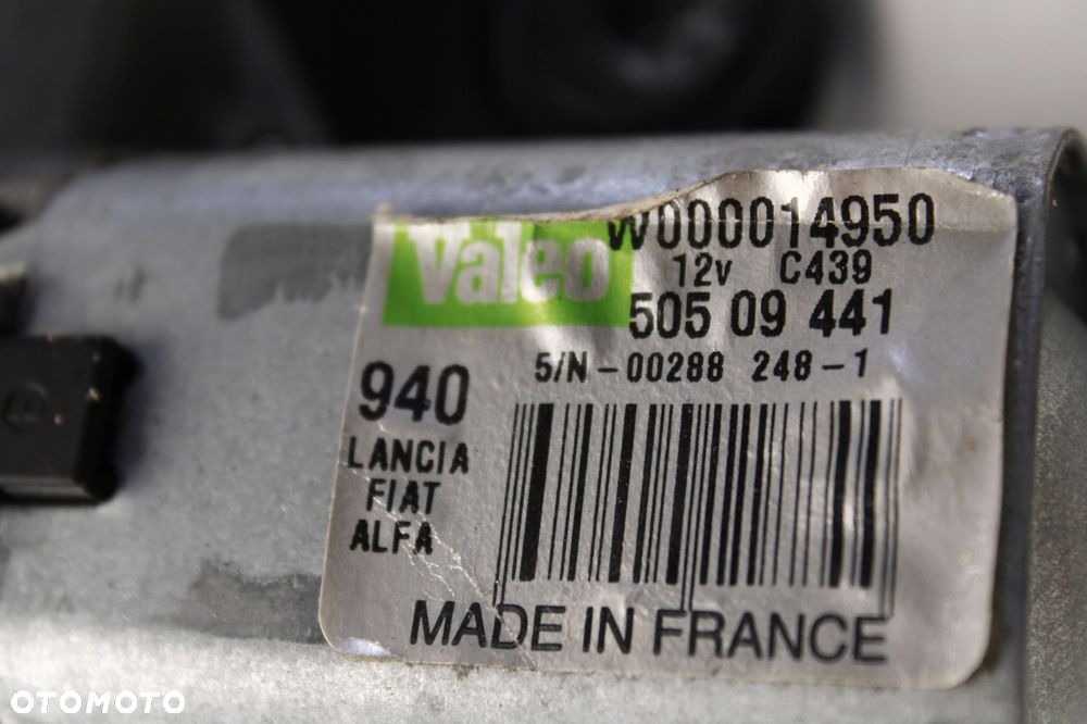 alfa romeo giulietta 10r- silniczek mechanizm wycieraczki tył 50509441 - 5