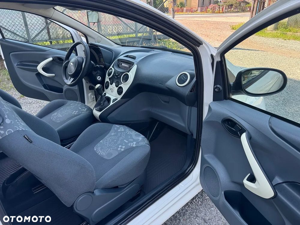 Ford KA - 25