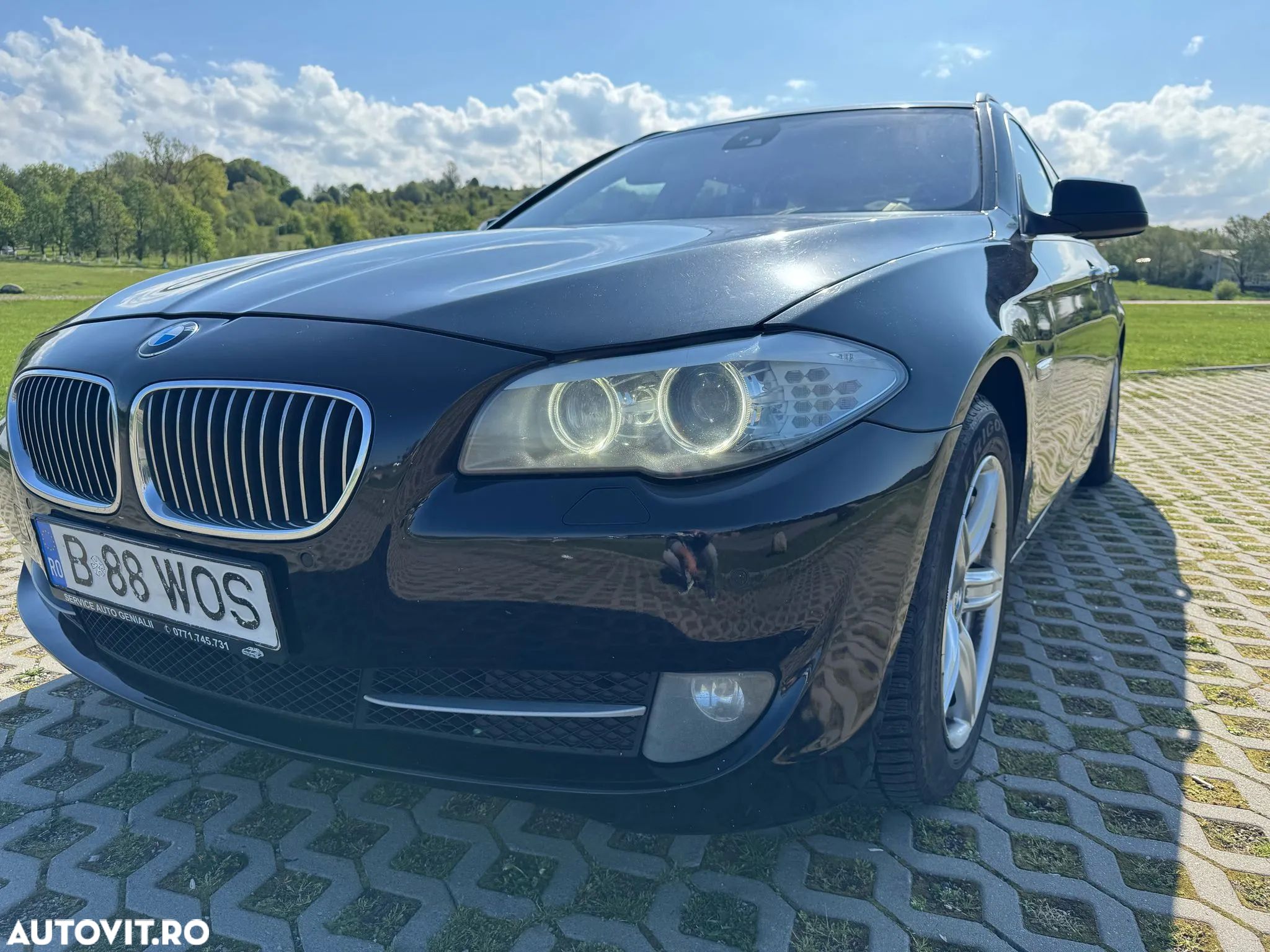 BMW Seria 5 525d Touring Aut. - 1