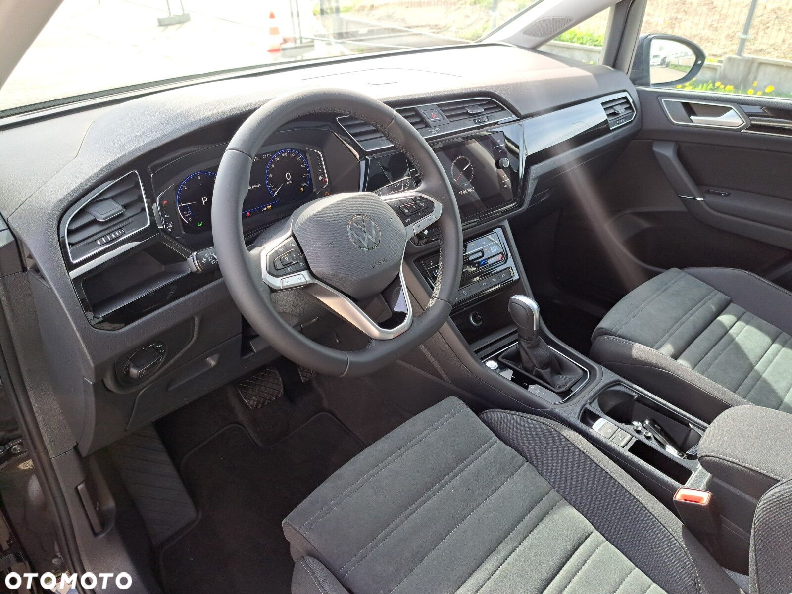 Volkswagen Touran 2.0 TDI BMT Highline DSG - 16