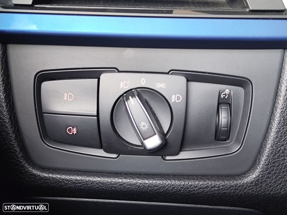 BMW 325 d Pack M - 11