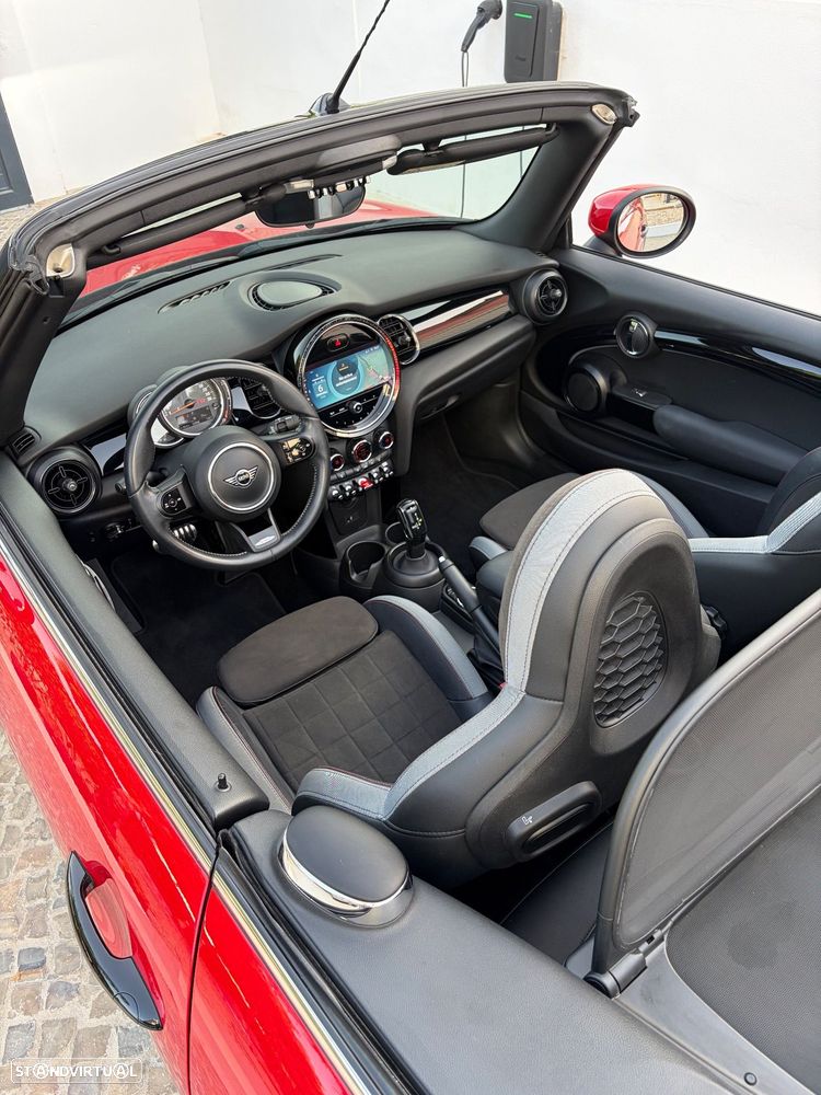 MINI Cabrio Cooper Premium Plus JCW Auto - 10