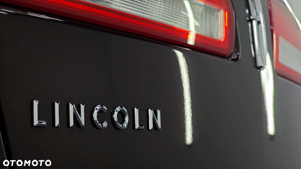 Lincoln MKZ - 26