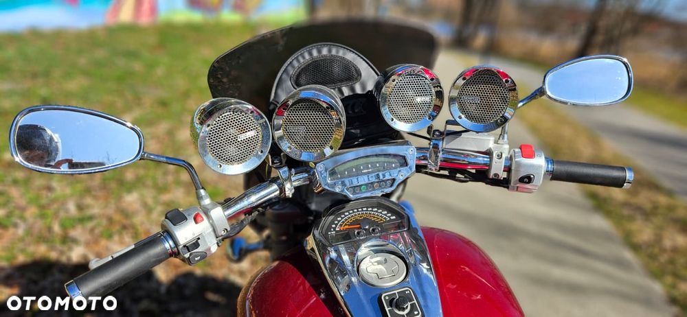 Suzuki Boulevard - 16