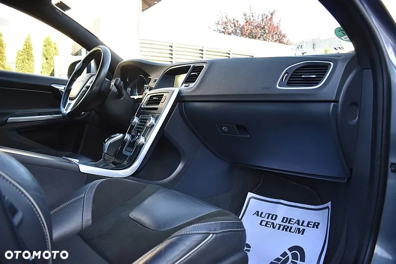 Volvo S60 D3 Drive-E R-Design Momentum - 6