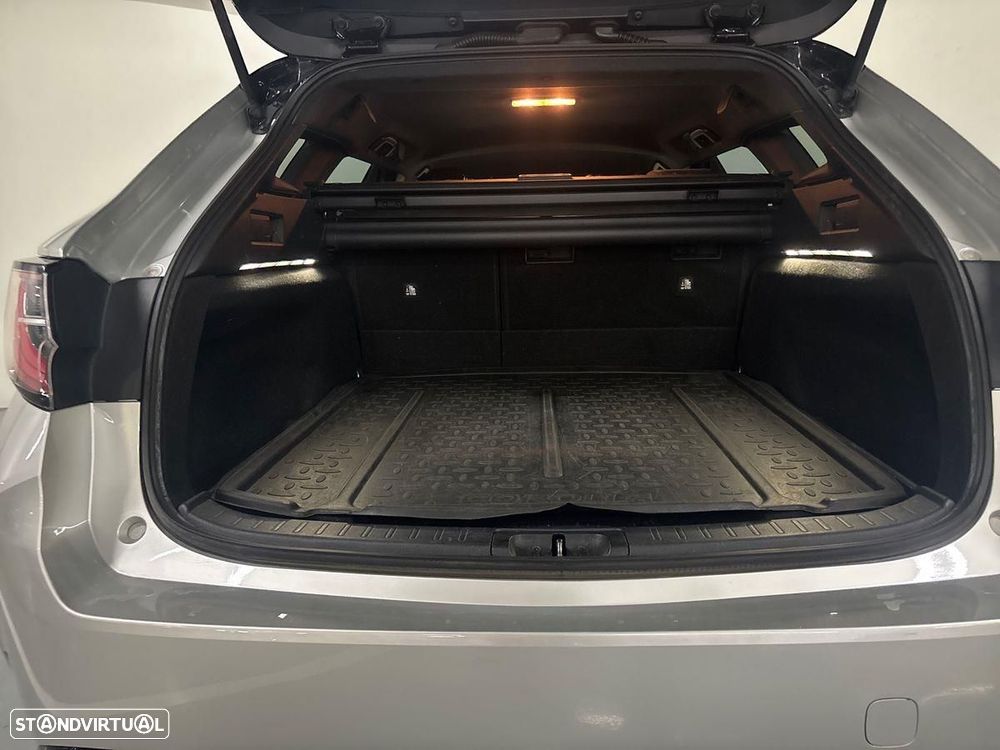 Toyota Corolla Touring Sports 1.8 Hybrid Square Collection - 17