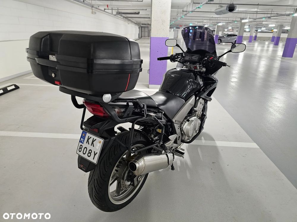 Honda CBF - 4