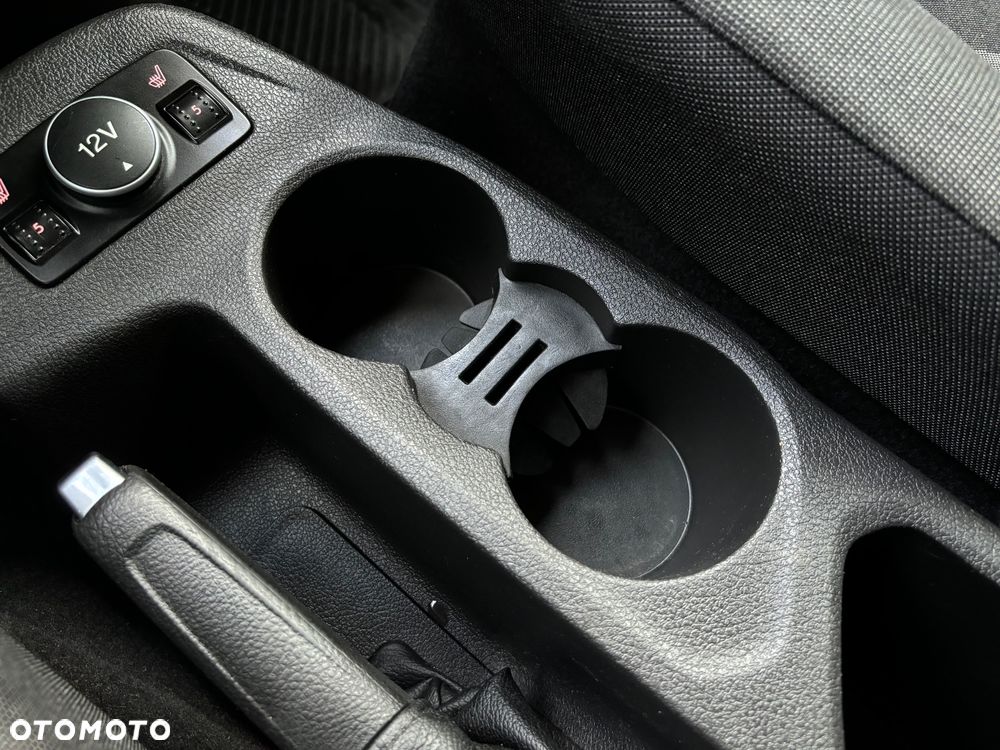 Ford Tourneo Connect Grand - 24
