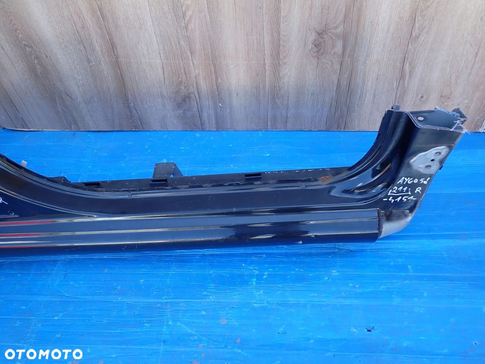 TOYOTA AYGO 06-12 PRÓG PRAWY 211 - 5