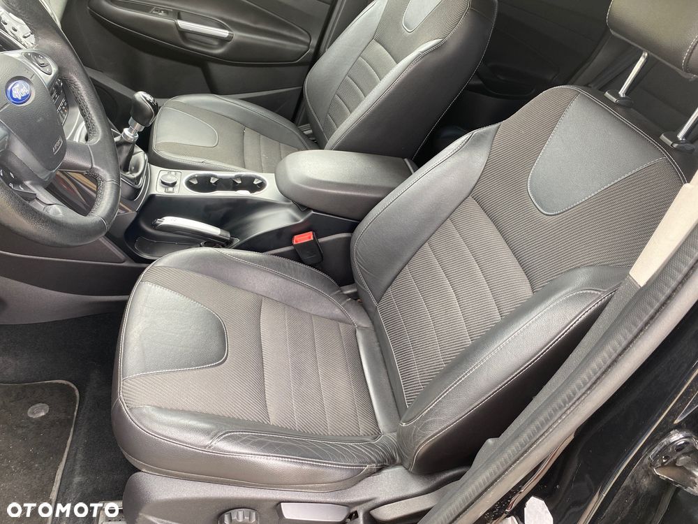 Ford Kuga 2.0 TDCi FWD Titanium - 20