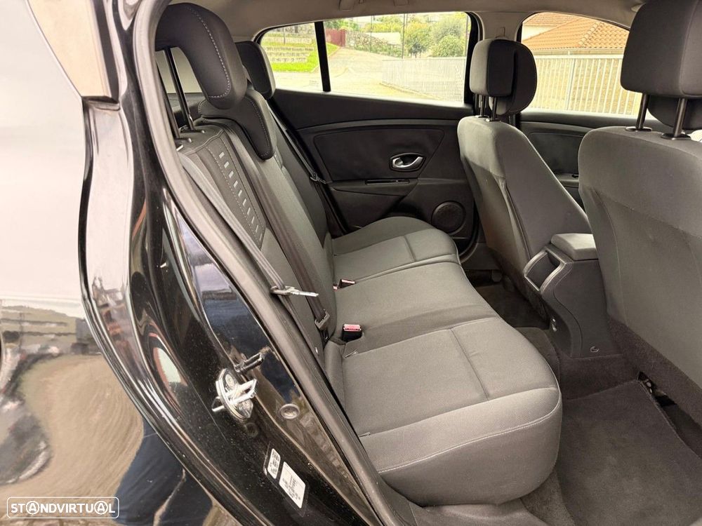 Renault Mégane 1.5 dCi Confort - 11