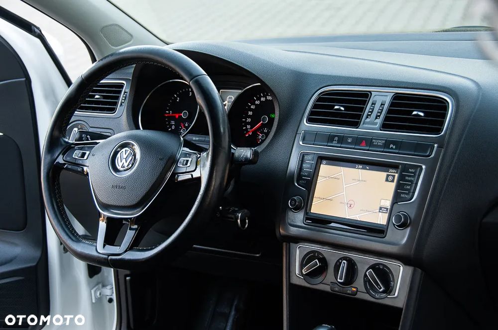 Volkswagen Polo 1.4 TDI (Blue Motion Technology) DSG Highline - 17