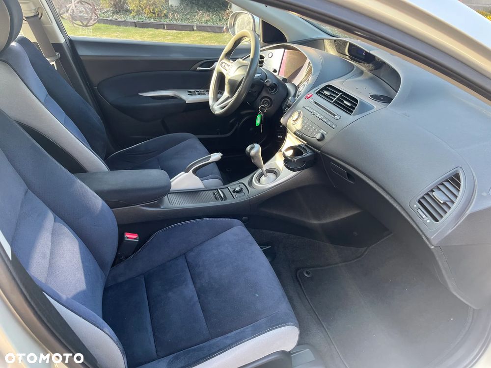 Honda Civic 1.8i-VTEC Comfort - 9