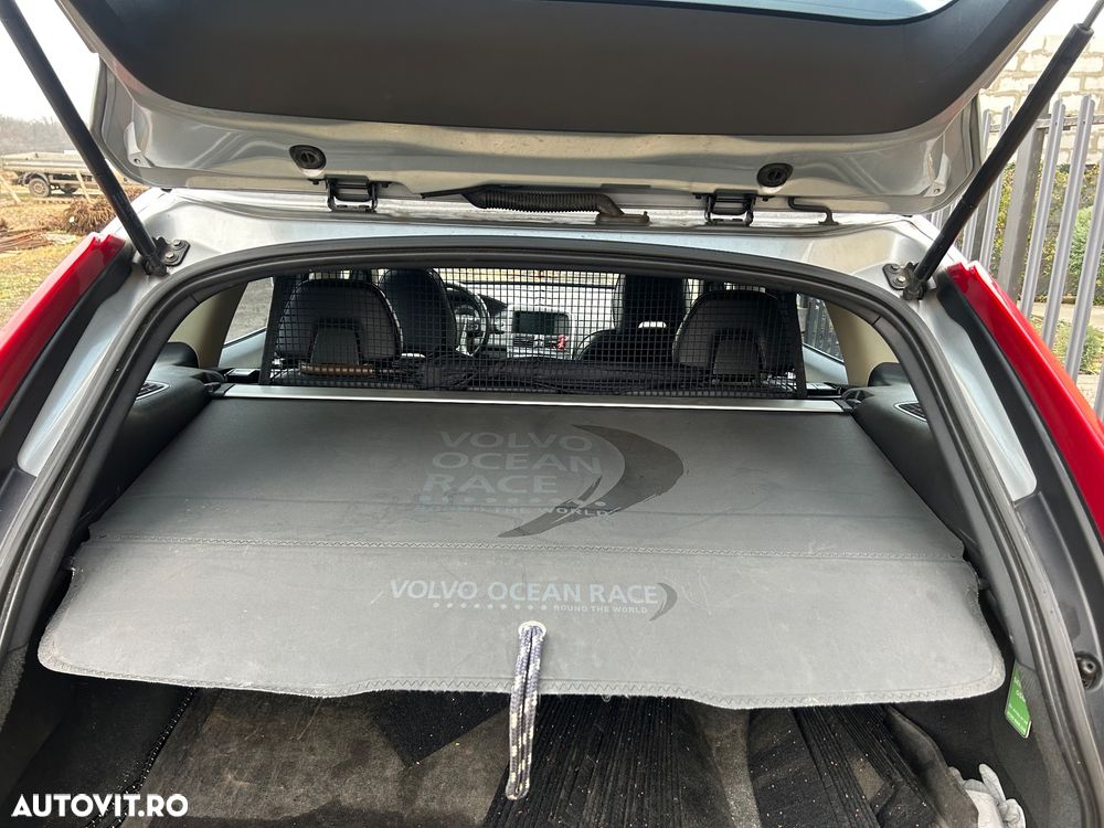 Volvo XC 60 D5 AWD Ocean Race - 17