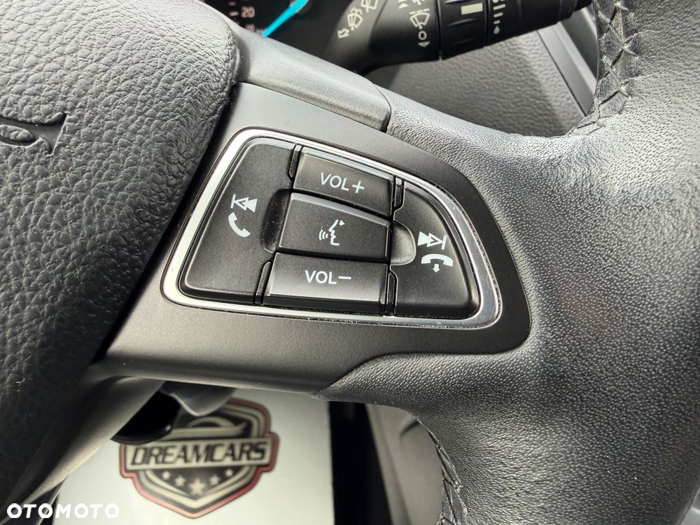 Ford Kuga - 29