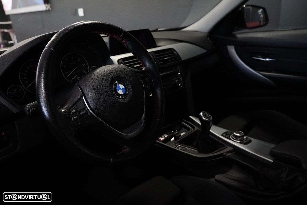 BMW 320 d Sport Line - 6
