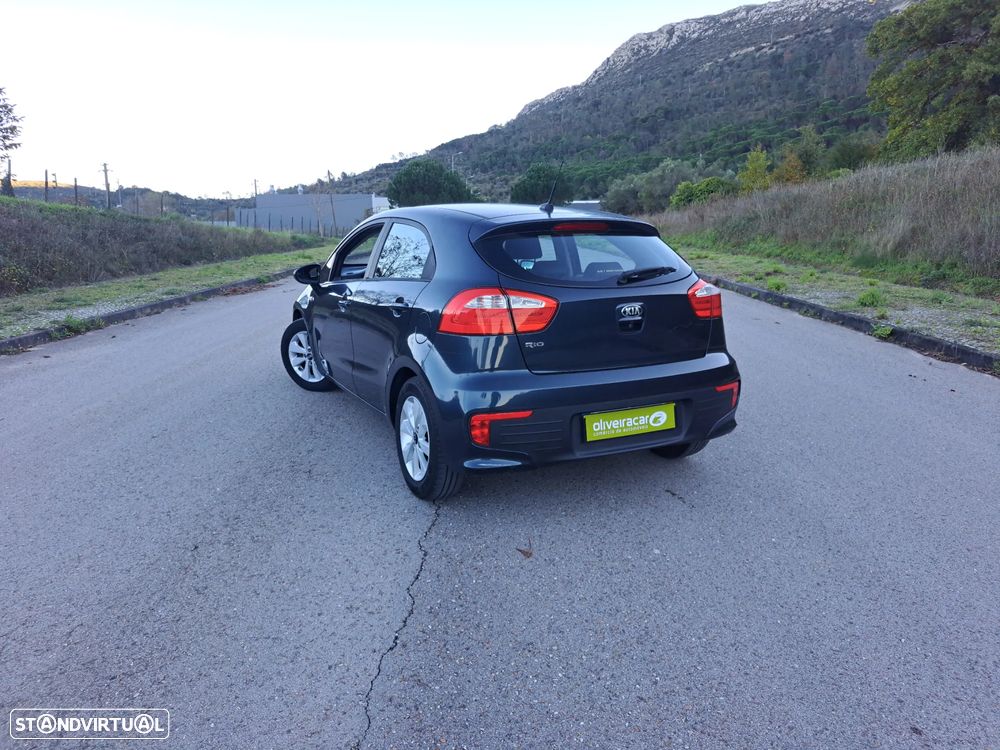 Kia Rio 1.2 CVVT LX - 27