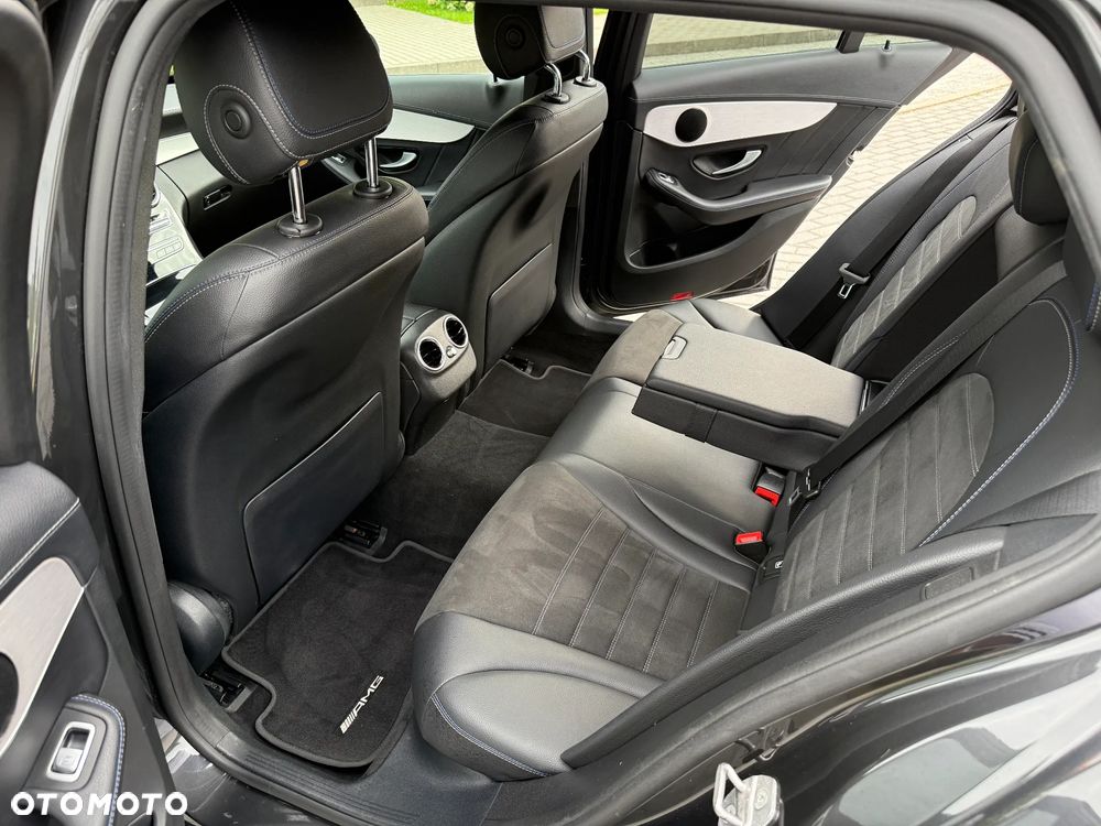 Mercedes-Benz Klasa C 300 e 9G-TRONIC AMG Line - 31