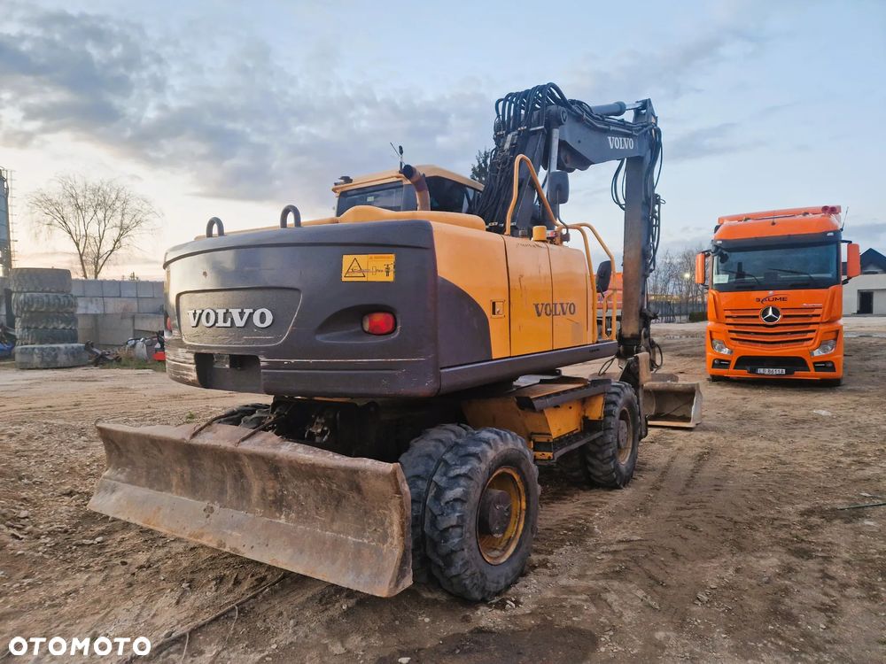Volvo EW180 - 4