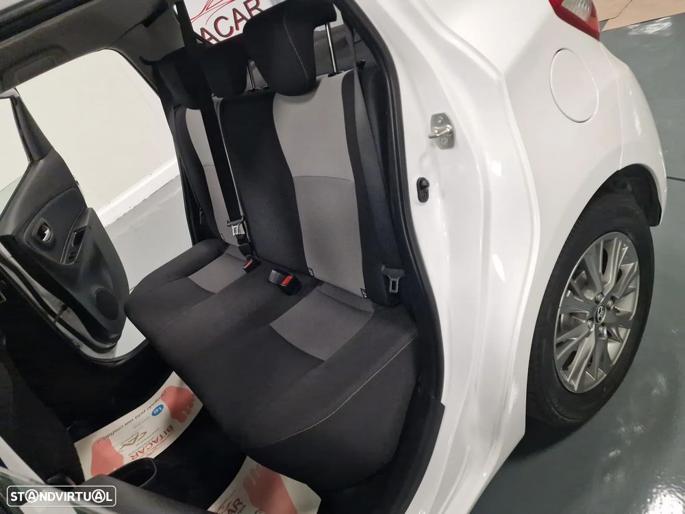 Toyota Yaris 1.0 VVT-i Comfort+P.Style - 21