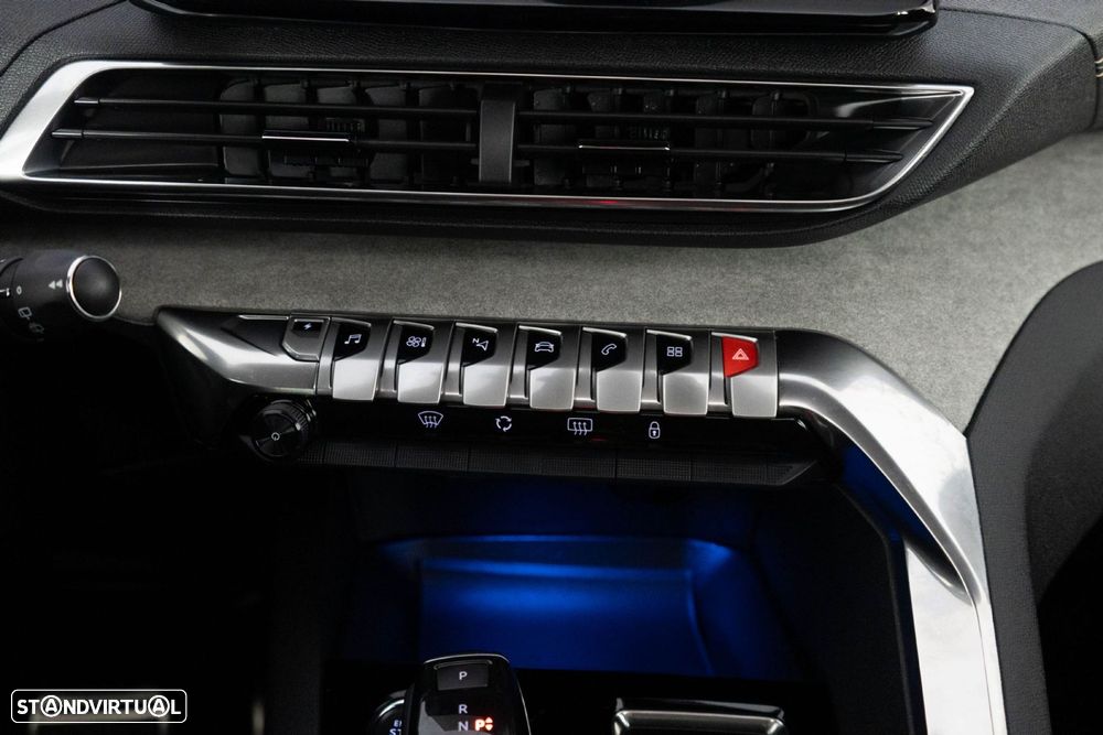 Peugeot 3008 1.6 Hybrid4 GT e-EAT8 - 28